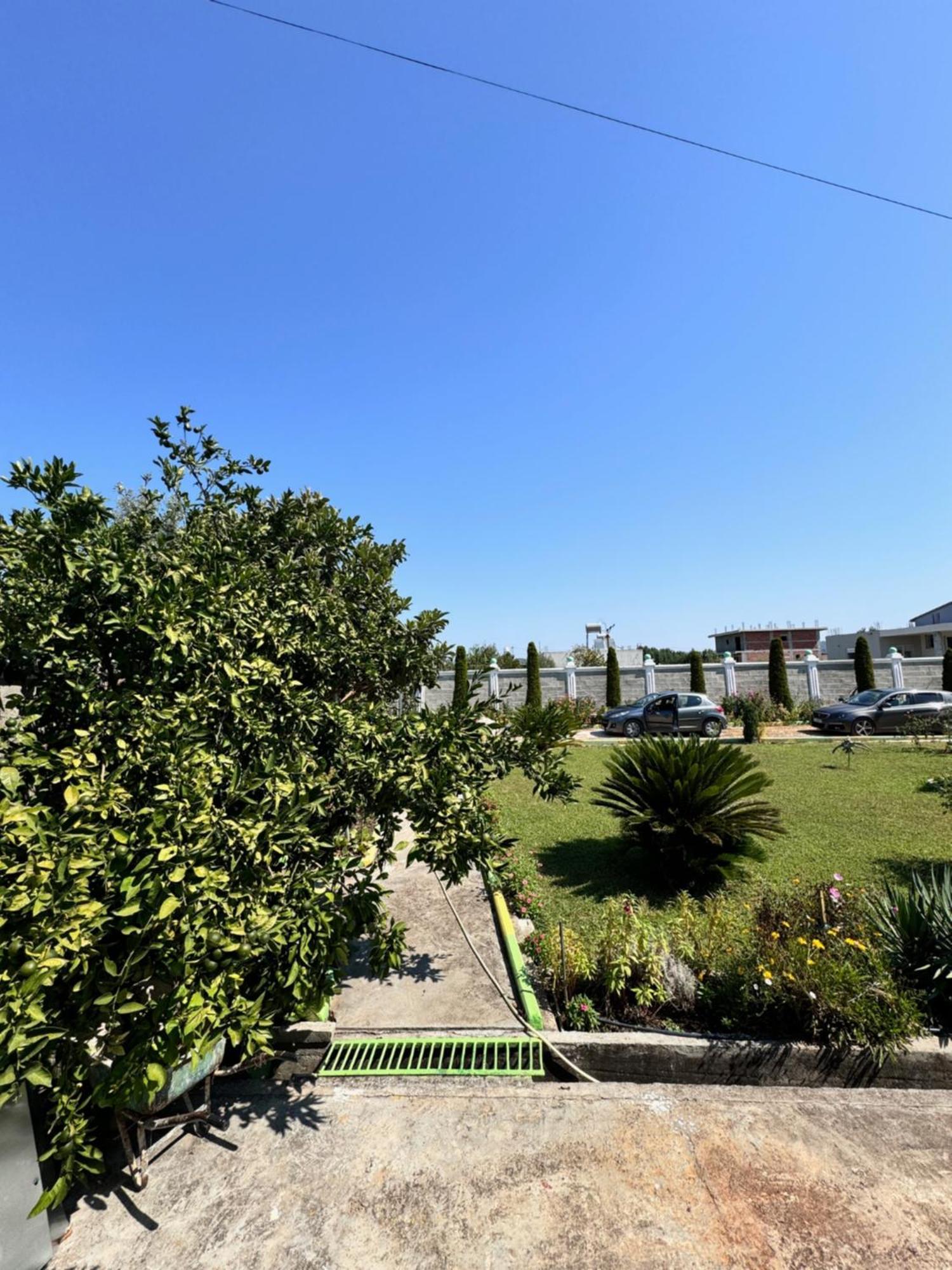Ponari Apartments Rrotull Ngoại thất bức ảnh